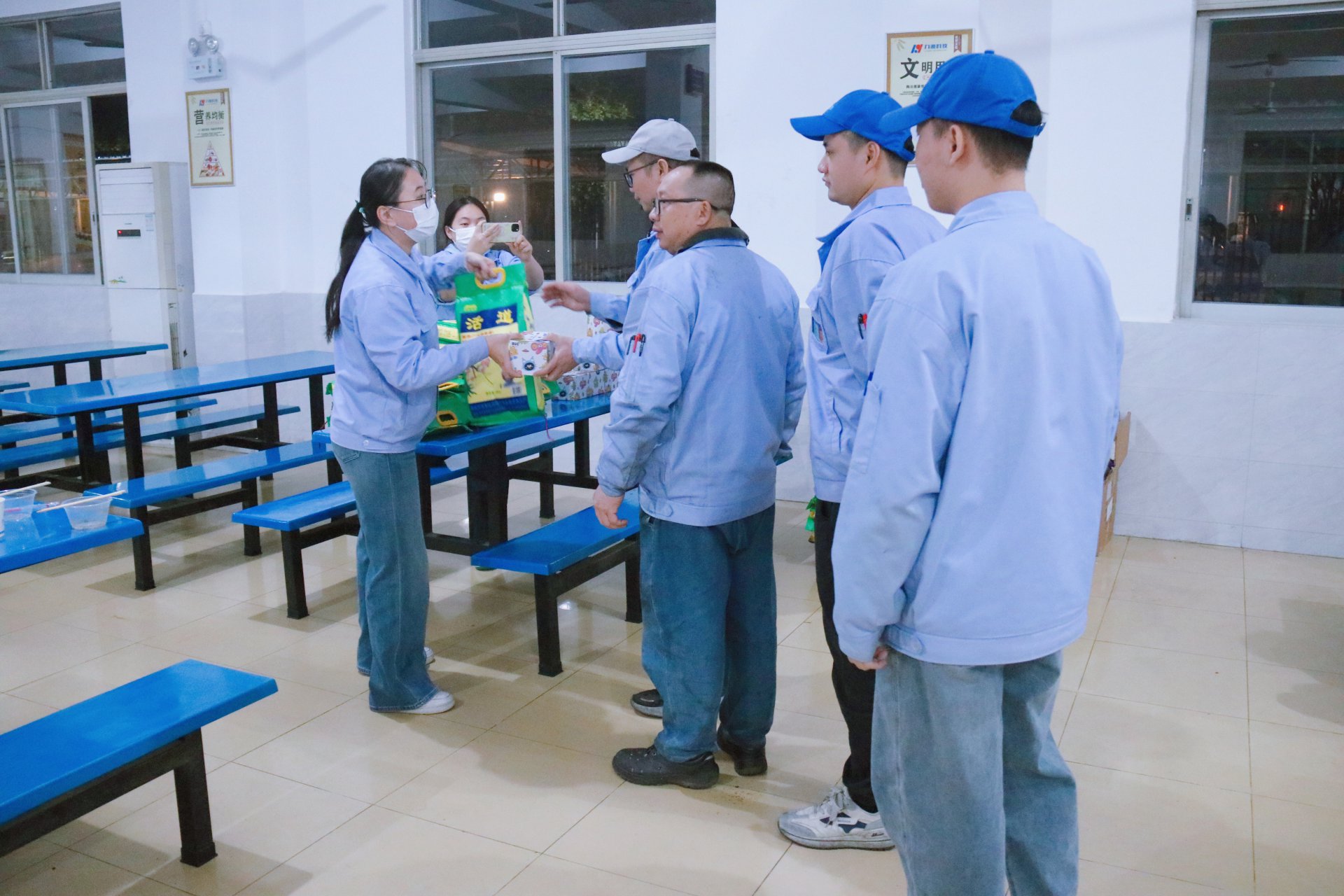 11月份員工生日會照片